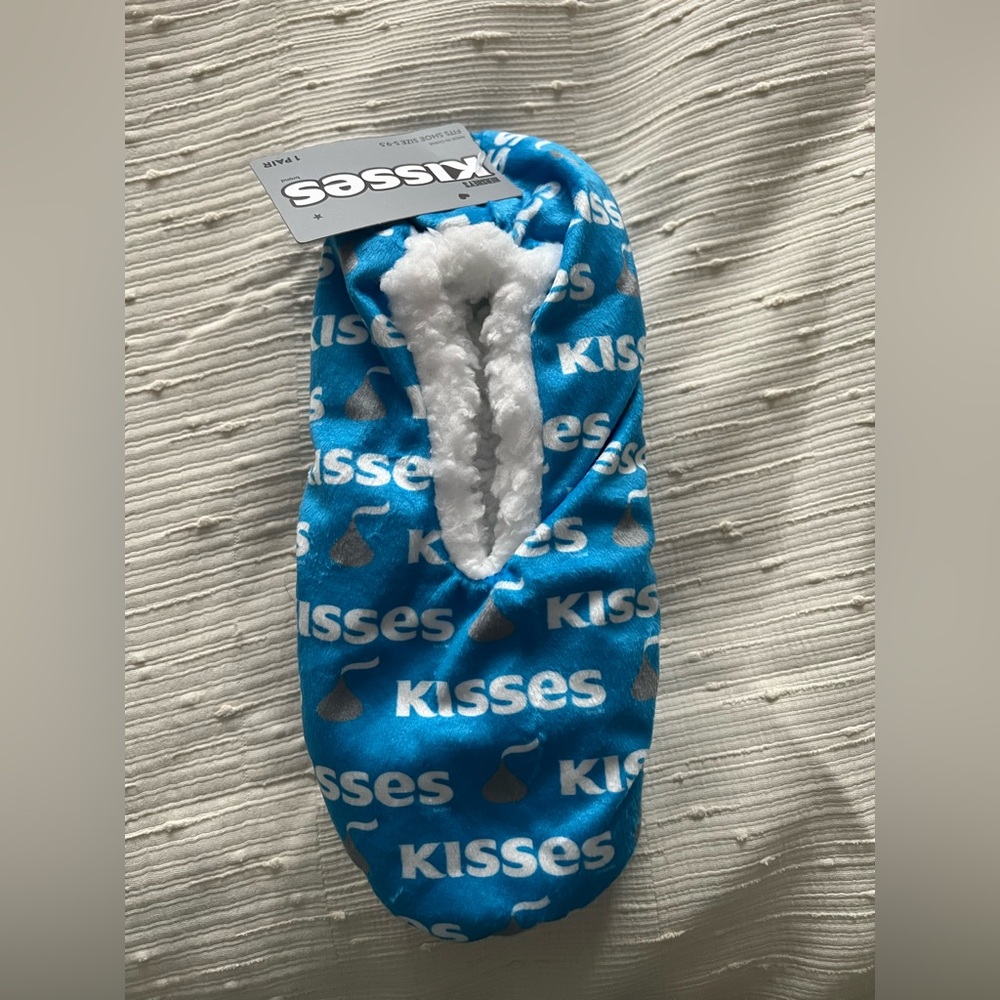 NWT Hershey Kisses slippers